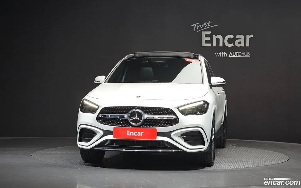 Mercedes-Benz GLA-Class GLA250 4MATIC 2025 — thumbnail 3