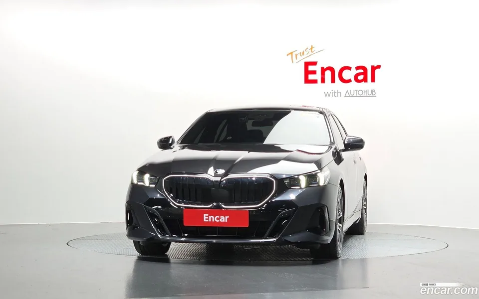 BMW 5 Series 520i M 2026 — thumbnail 3