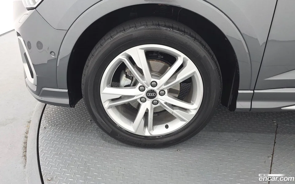 Audi Q3 35 TDI 2023 — thumbnail 5