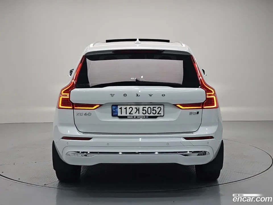 Volvo XC60 B5 2022 — thumbnail 3