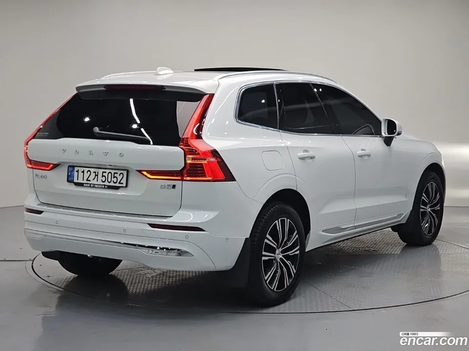 Volvo XC60 B5 2022 — thumbnail 4