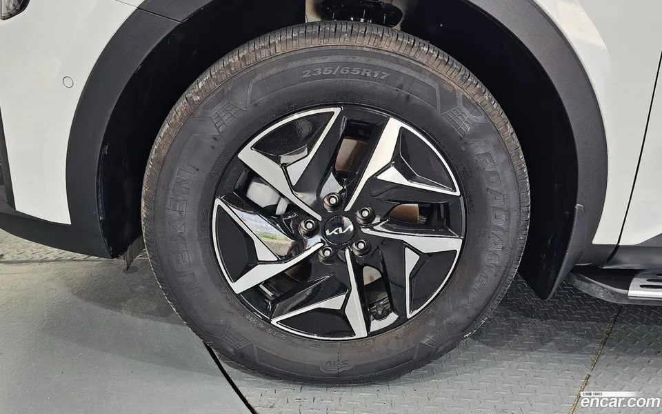 Kia Sorento HEV 1.6 2WD 2023 — thumbnail 2