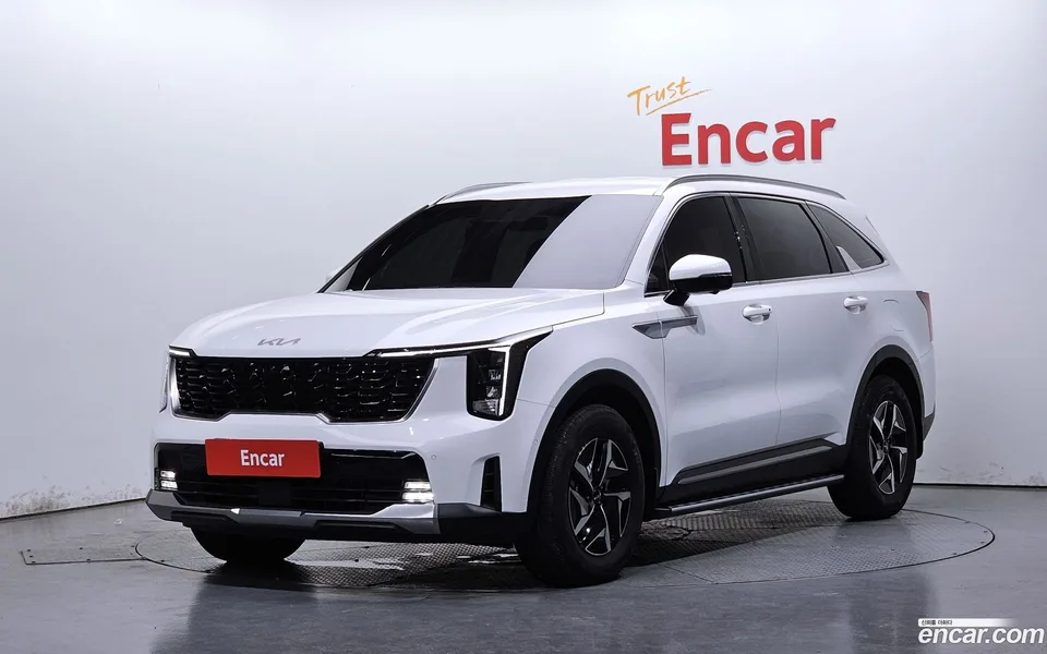 Kia Sorento HEV 1.6 2WD 2023 — photo 1, buy with delivery to Moscow