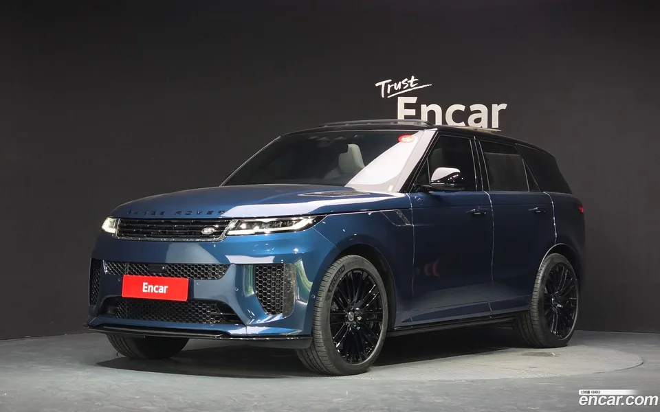 Land Rover Range Rover Sport P635 SV 2025 — photo 1, buy with delivery to Moscow