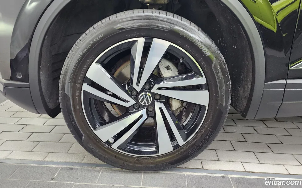 Volkswagen Touareg 3.0 TDI 2023 — thumbnail 2