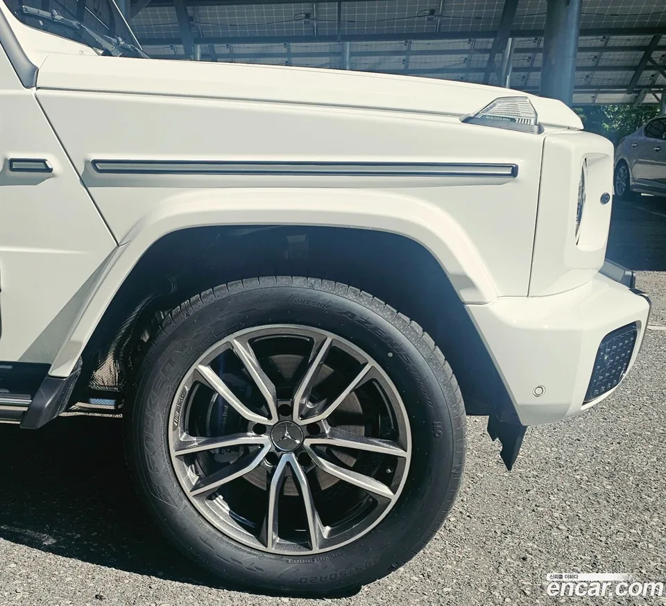 Mercedes-Benz G-Class G450d 2026 — thumbnail 2