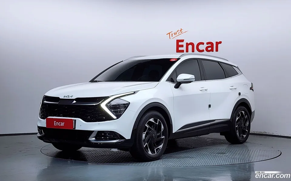 Kia Sportage 1.6 2WD 2023 — photo 1, buy with delivery to Moscow