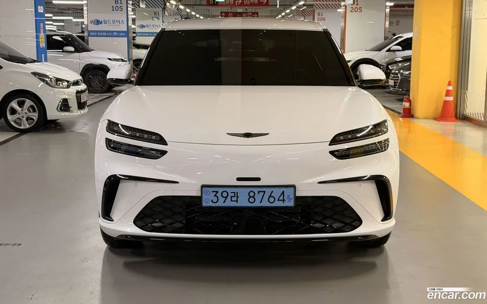 Genesis GV60 2025 — photo 1, buy with delivery to Moscow
