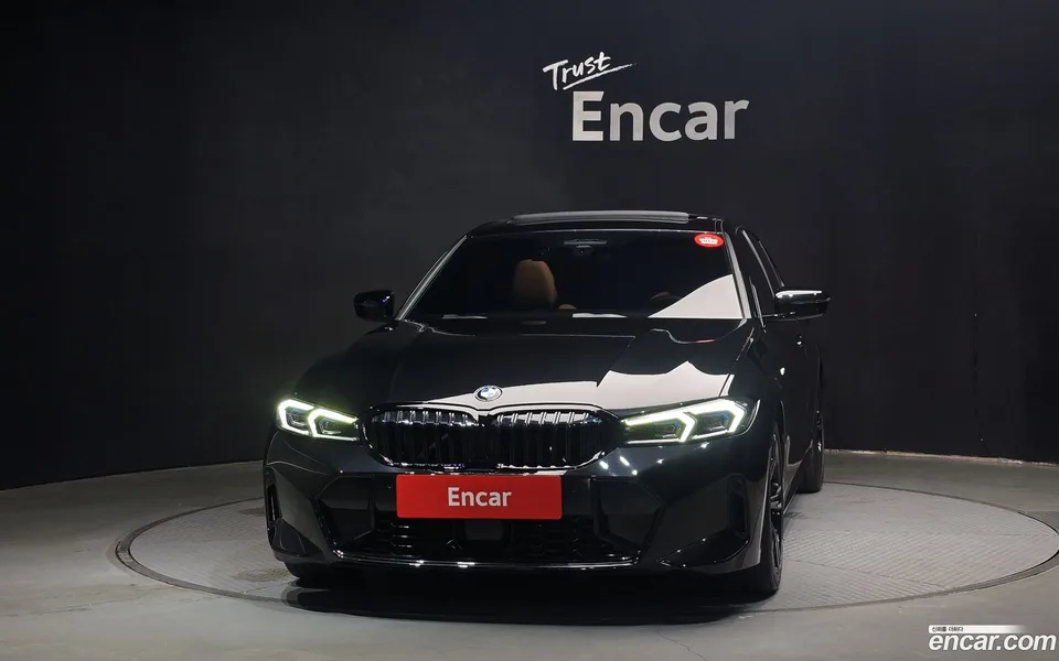 BMW 3 Series 320d M 2023 — thumbnail 3