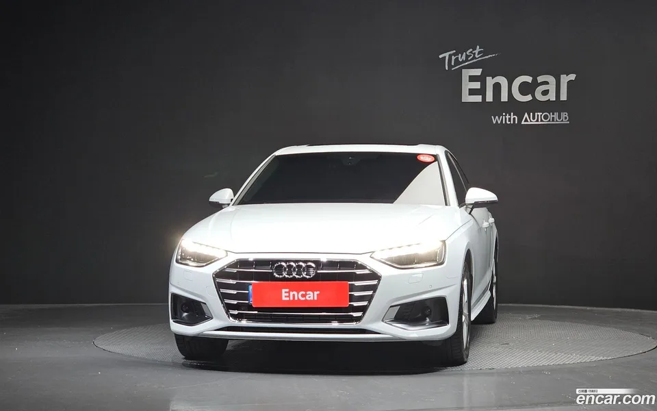 Audi A4 40 TFSI 2022 — thumbnail 3