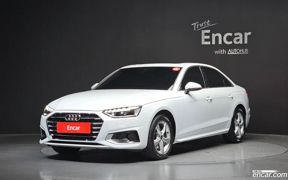 Audi A4 40 TFSI 2022 — photo 1, buy with delivery to Moscow