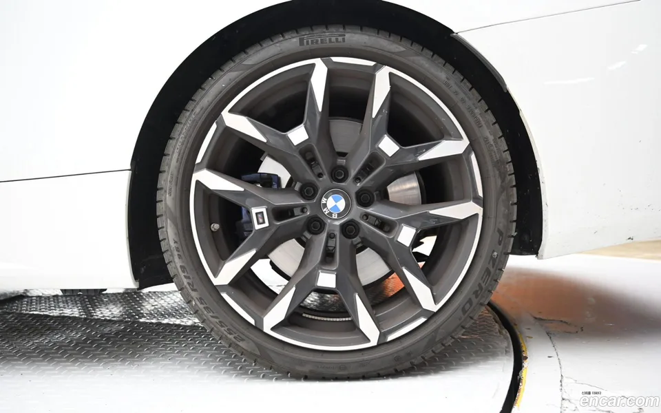 BMW 4 Series 420i M 2024 — thumbnail 2