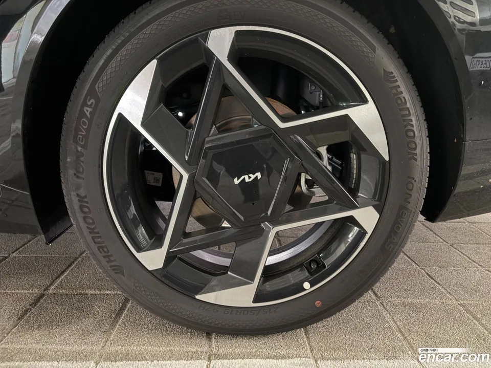 Kia EV4 2WD 2026 — thumbnail 2