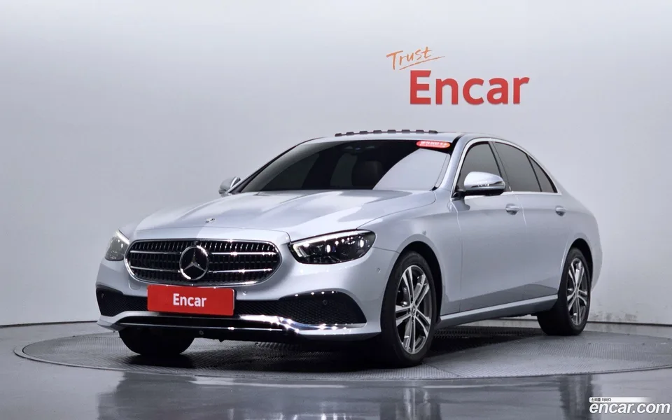 Mercedes-Benz E-Class E350 4MATIC 2022 — фото 1, купить с доставкой в Москву