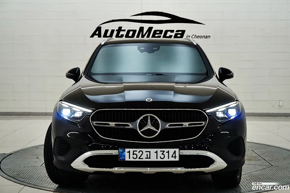 Mercedes-Benz GLC-Class GLC300 4MATIC 2025 — photo 1, buy with delivery to Moscow