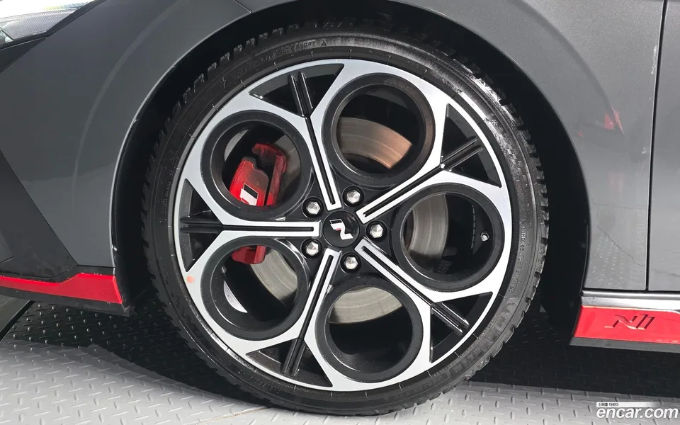 Hyundai Avante CN7 2.0 N 2023 — thumbnail 2