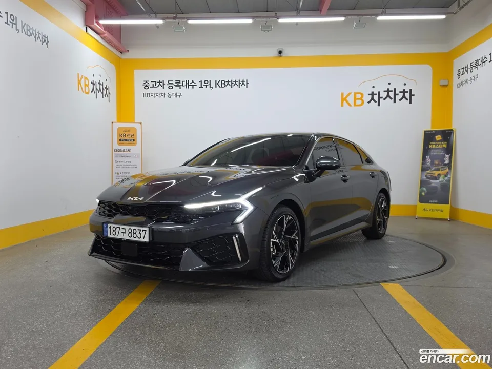 Kia K5 2.0 2024 — photo 1, buy with delivery to Moscow