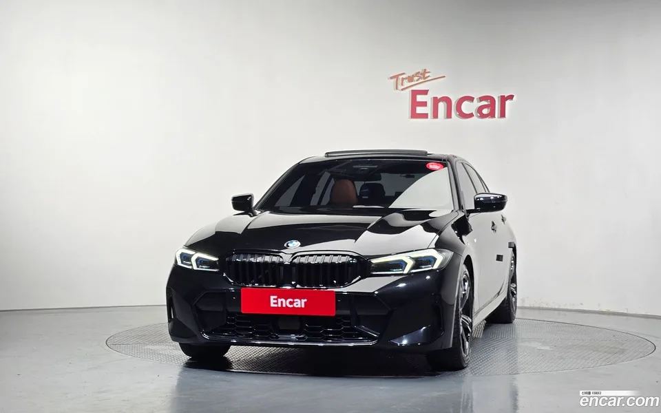 BMW 3 Series 320i M 2024 — thumbnail 3