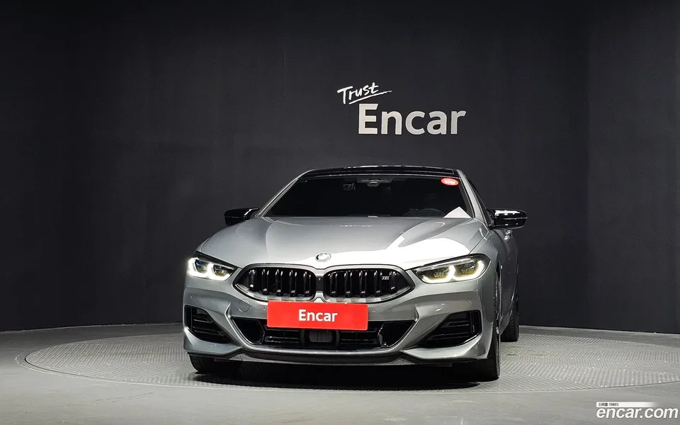 BMW 8 Series M850i xDrive 2025 — thumbnail 3