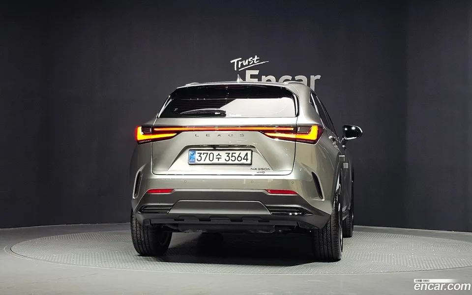 Lexus NX 350h 2025 — thumbnail 4