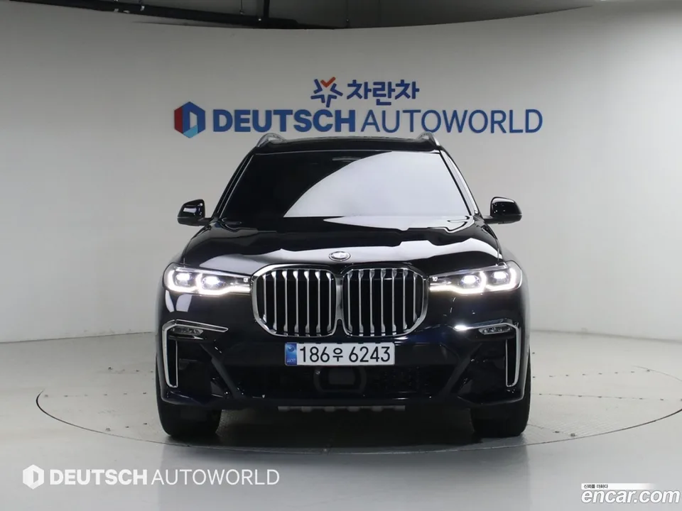 BMW X7 xDrive 40i M 6 2022 — thumbnail 3