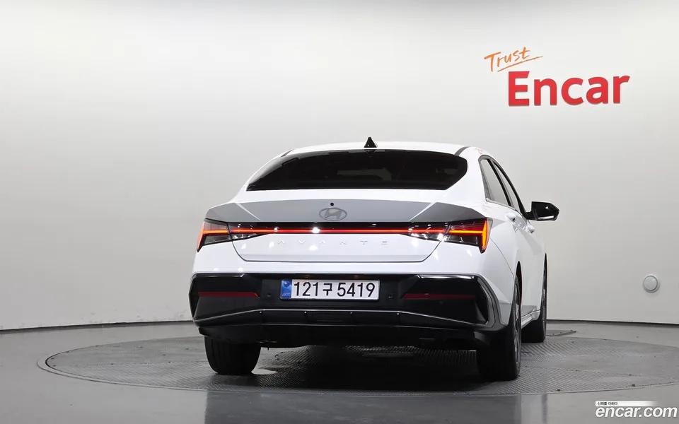Hyundai Avante CN7 Hybrid 2025 — thumbnail 4