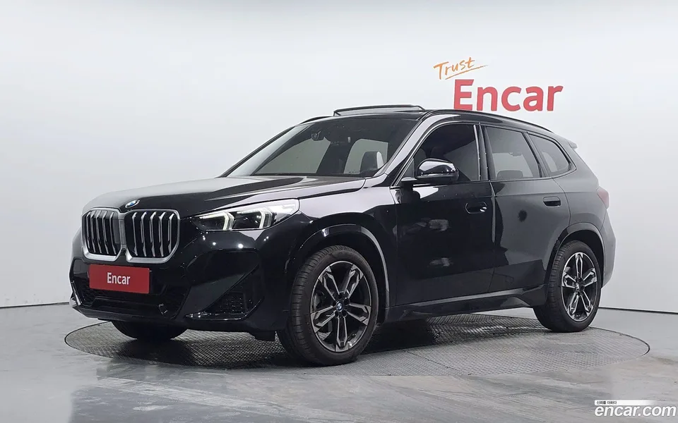 BMW X1 xDrive 20i M 2026 — photo 1, buy with delivery to Moscow