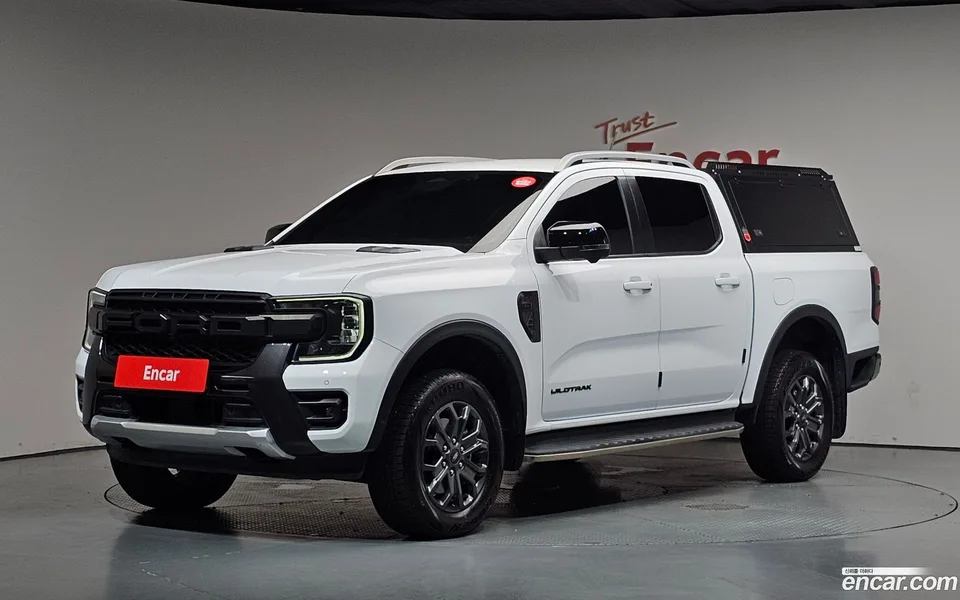 Ford Ranger 2.0 2023 — photo 1, buy with delivery to Moscow