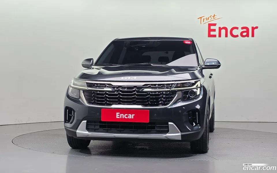 Kia Seltos 2.0 2WD 2023 — thumbnail 3