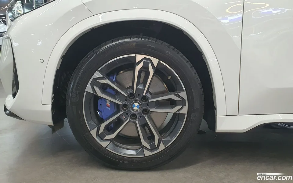 BMW X1 M35i xDrive 2024 — thumbnail 2