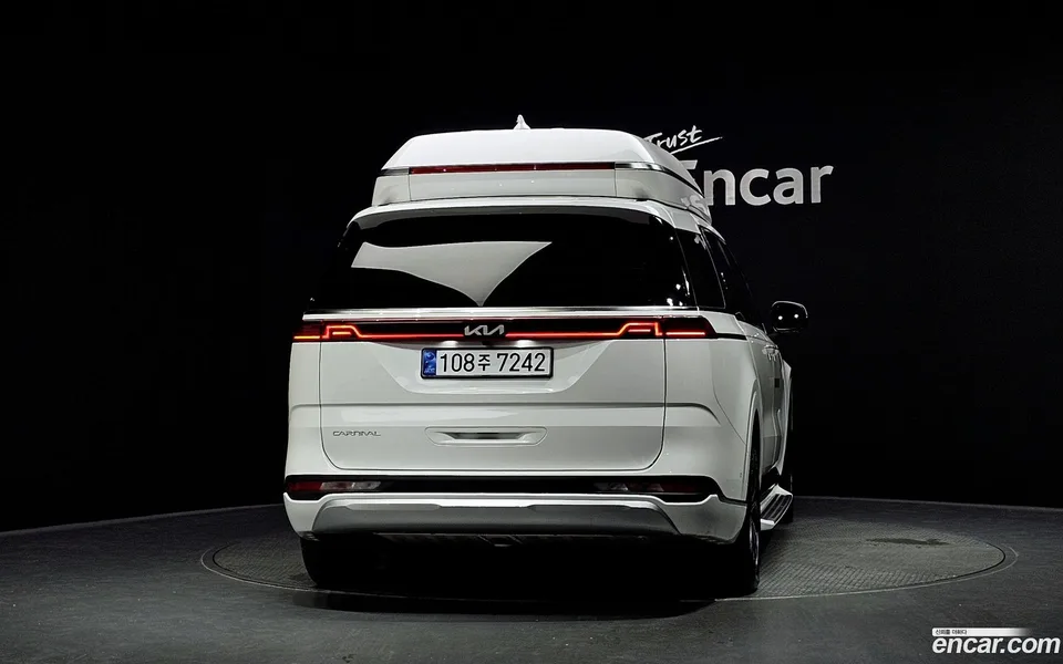 Kia Carnival 9 2022 — thumbnail 4