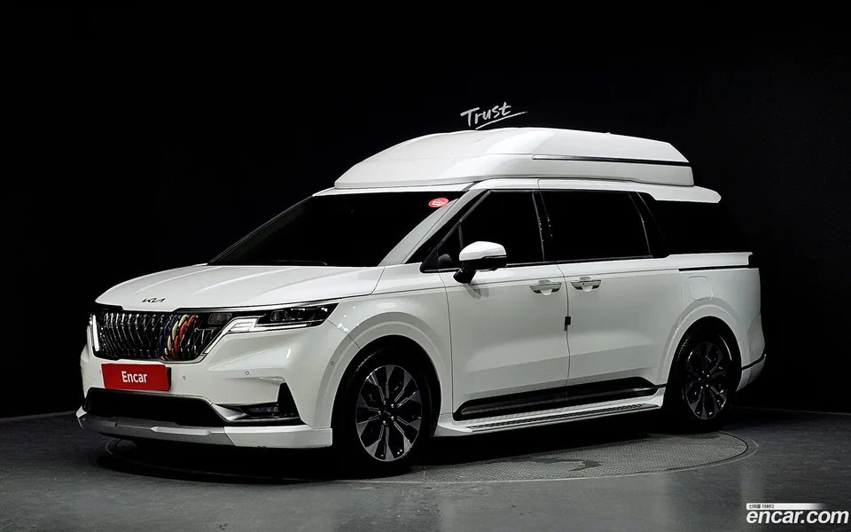 Kia Carnival 9 2022 — photo 1, buy with delivery to Moscow