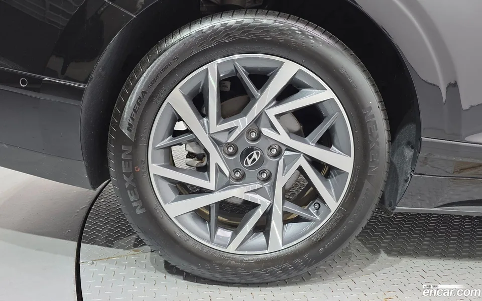 Hyundai Grandeur Hybrid 2023 — thumbnail 2