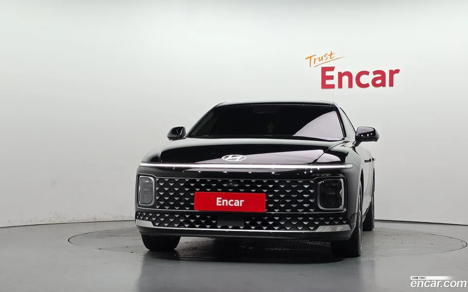 Hyundai Grandeur Hybrid 2023 — thumbnail 3