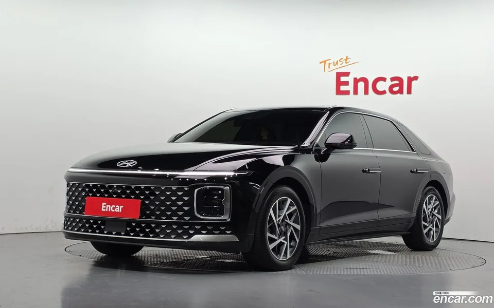 Hyundai Grandeur Hybrid 2023 — photo 1, buy with delivery to Moscow