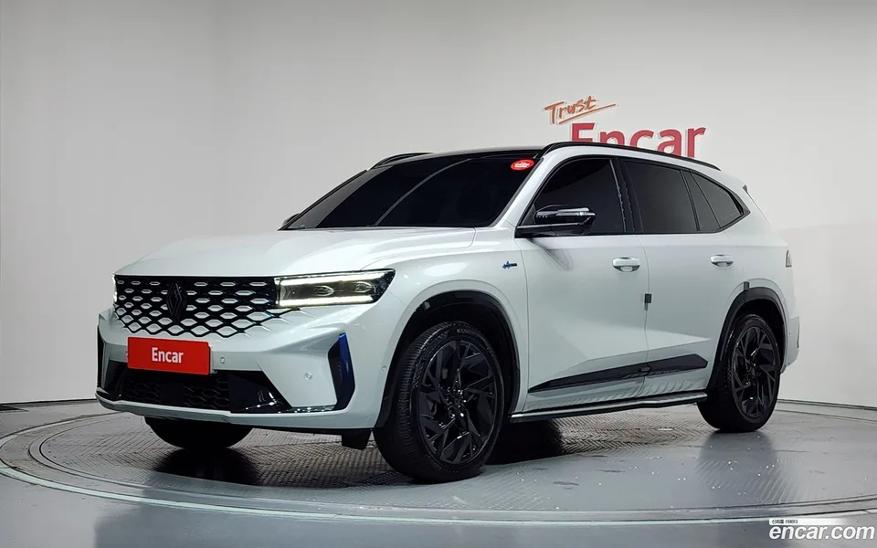 Renault Samsung Grand Koleos 1.5 E-TECH 2WD 2025 — photo 1, buy with delivery to Moscow