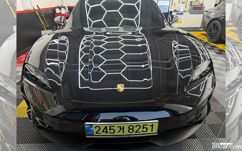 Porsche Taycan 2024 — photo 1, buy with delivery to Moscow