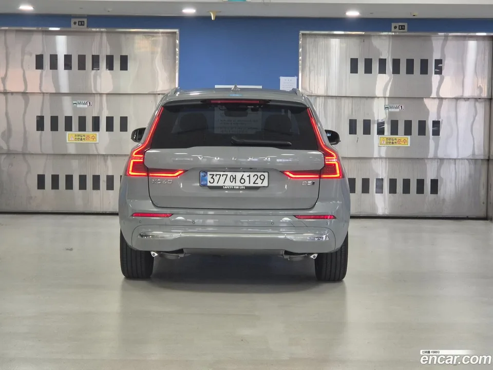 Volvo XC60 B5 2026 — thumbnail 3