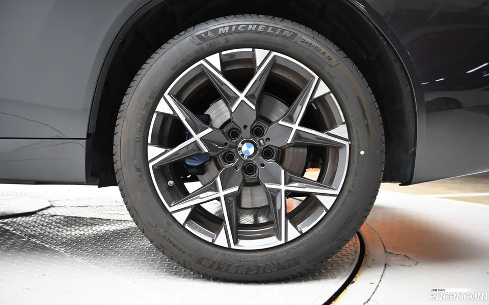 BMW X3 xDrive 20 M 2025 — thumbnail 2