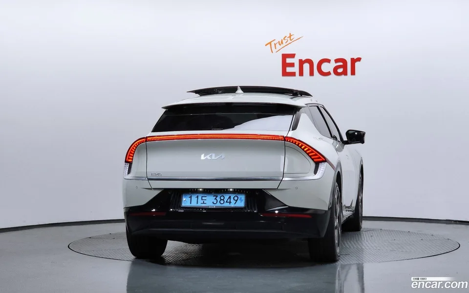 Kia EV6 4WD 2023 — thumbnail 4