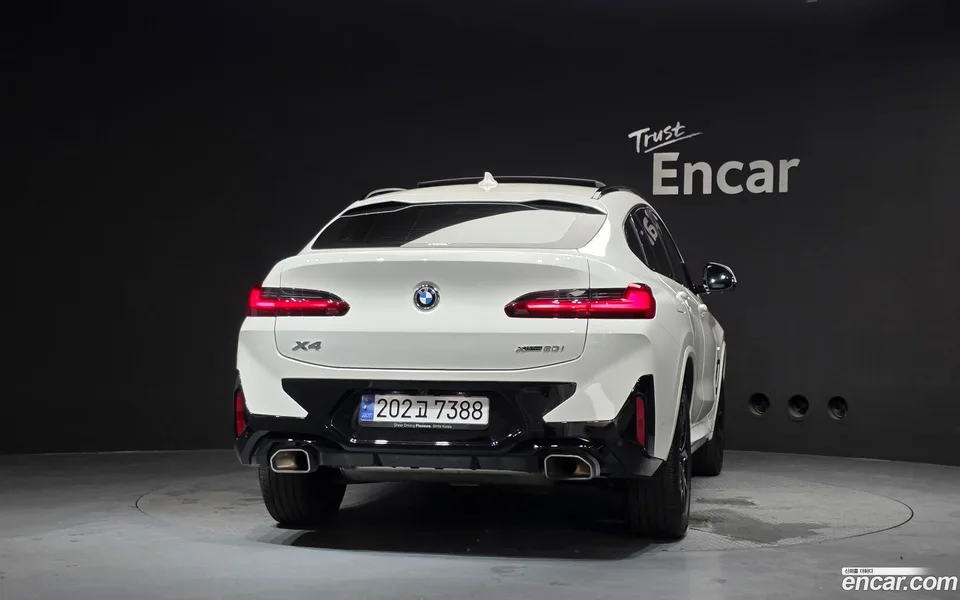BMW X4 xDrive20i M 2024 — thumbnail 4