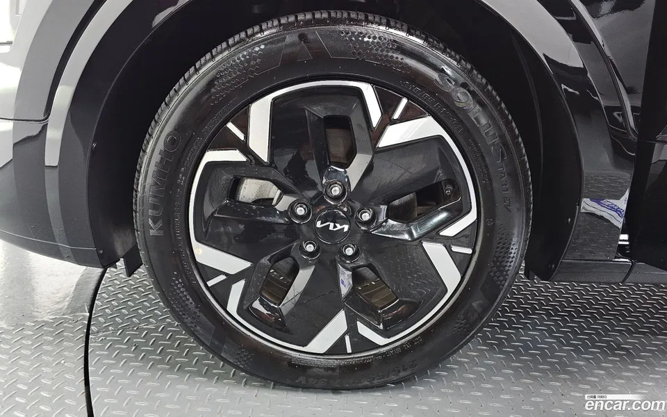 Kia Niro EV 2023 — thumbnail 2