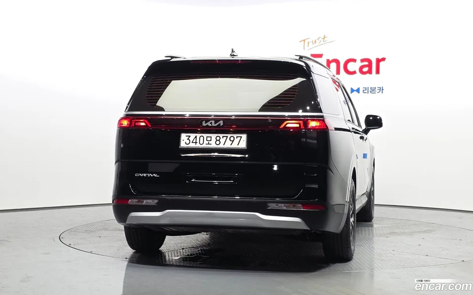 Kia Carnival 9 2022 — thumbnail 4