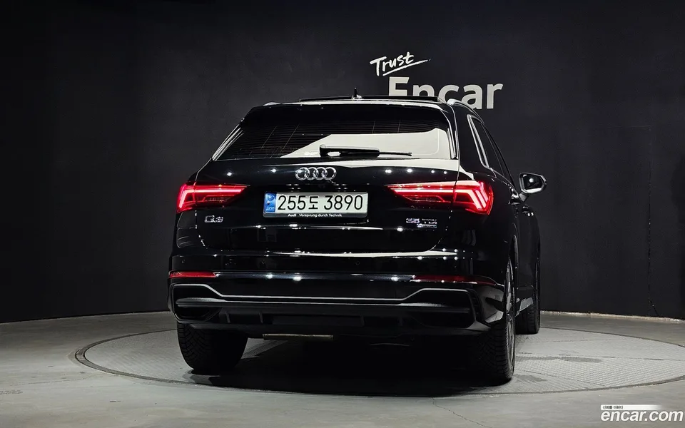 Audi Q3 35 TDI 2023 — thumbnail 4