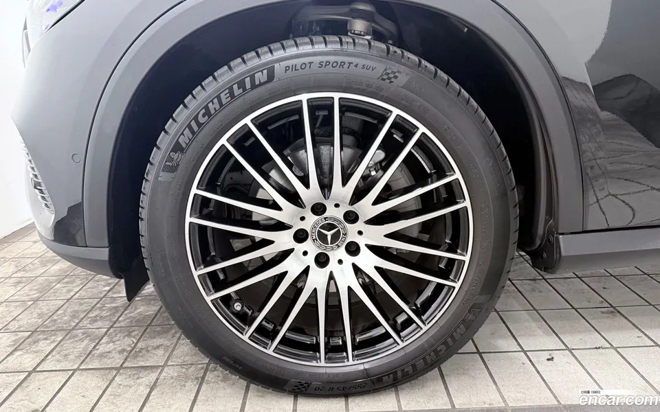 Mercedes-Benz GLC-Class GLC300 4MATIC 2026 — thumbnail 2
