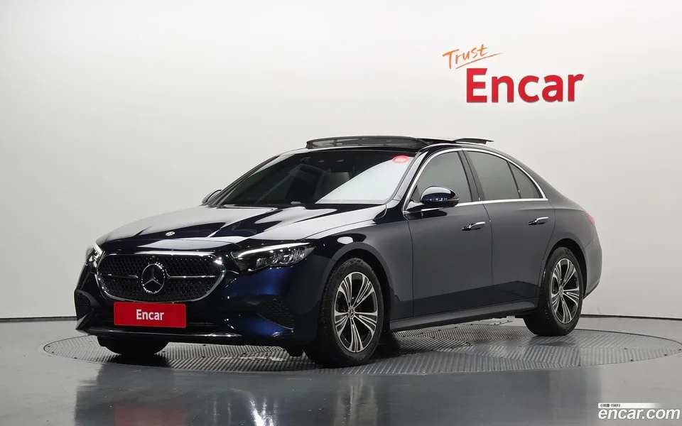 Mercedes-Benz E-Class E200 2024 — photo 1, buy with delivery to Moscow