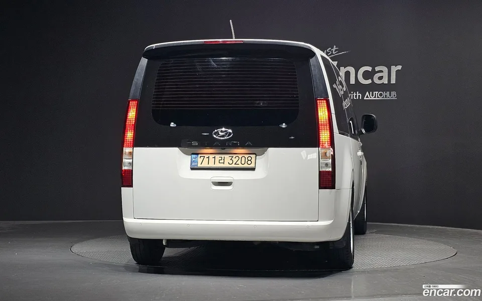 Hyundai Staria 11 2023 — thumbnail 4