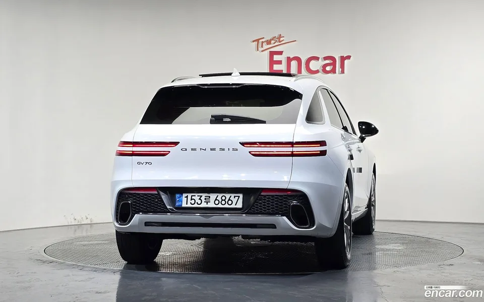 Genesis GV70 2.5T 2WD 2022 — thumbnail 4