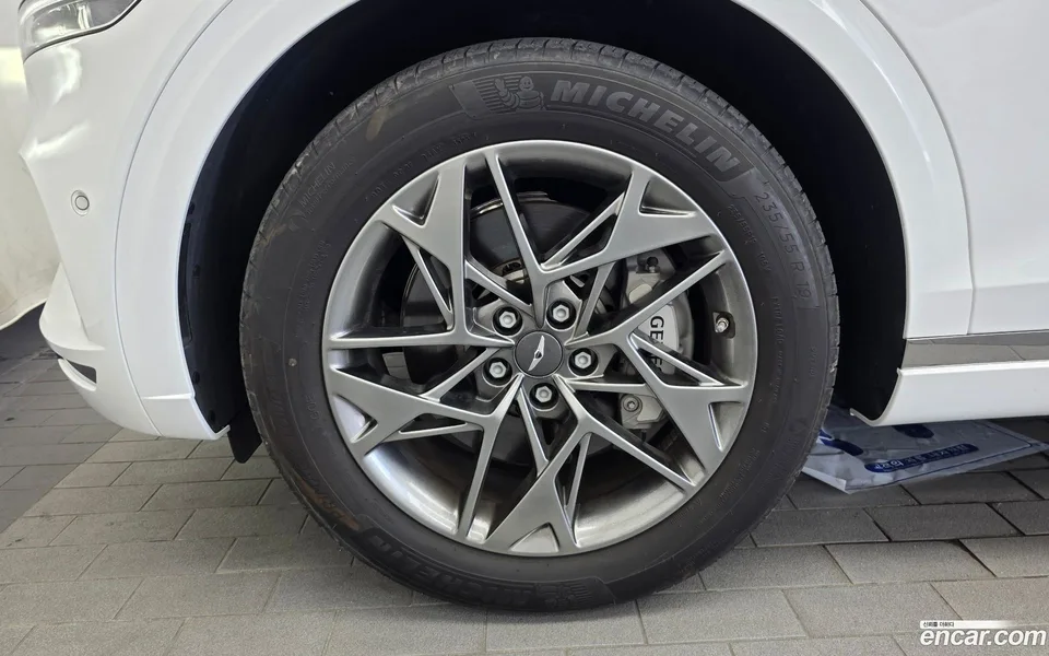 Genesis GV70 2.5T AWD 2023 — thumbnail 2