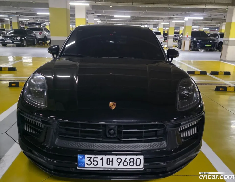 Porsche Macan 2.9 GTS 2022 — photo 1, buy with delivery to Moscow